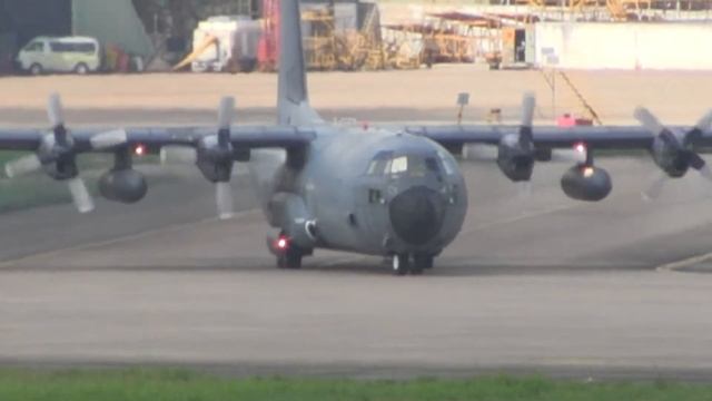 20-08-2014 (Excerpt) A-330 THAI / C-130 France смотреть онлайн
