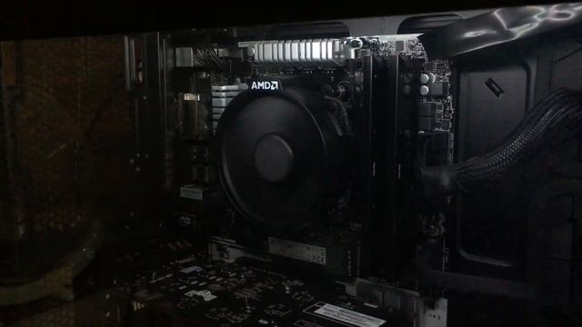 How many CCX does the AMD Ryzen R5 1400 have? смотреть онлайн