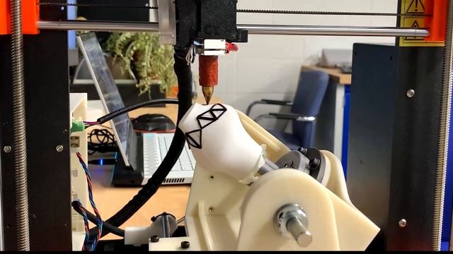 Open5x: 5-axis 3D printing vase with conformal triangular pattern смотреть онлайн