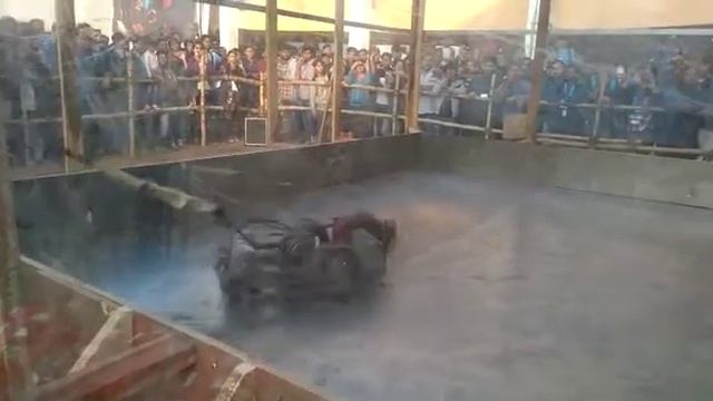 ROBOWAR IIT KGP 2K18 смотреть онлайн