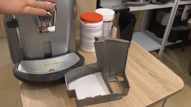 Чем отмыть поддон кофемашины? смотреть онлайн