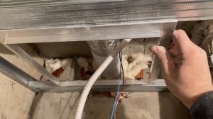 Люк в потолке из гипсокартона.