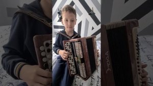 "Как под горкой под горой"/баян