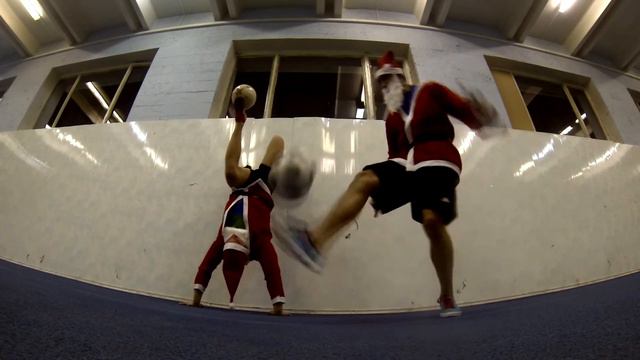 Football Freestyle by Santa`s | Футбольный фристайл смотреть онлайн