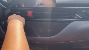 Новый Москвич 3 . Клеим защитную пленку на сенсорную панель.