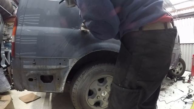 MK6 Ford Transit Rust Repairs (part 1) смотреть онлайн