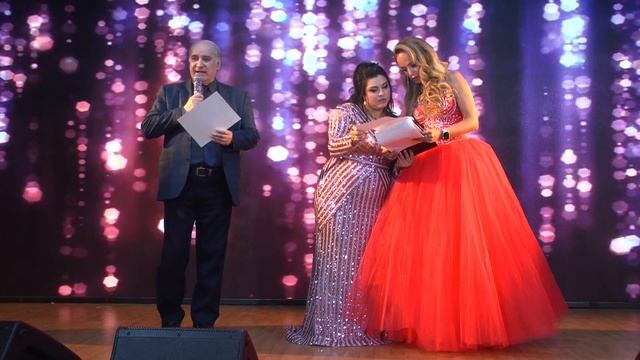 Раздача космических призов от Управителя золотого портала смотреть онлайн