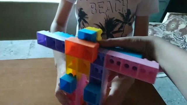 Делаем из Лего кубиков робота смотреть онлайн