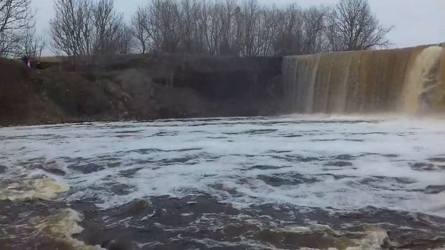 Эстония,водопад Ягала. смотреть онлайн