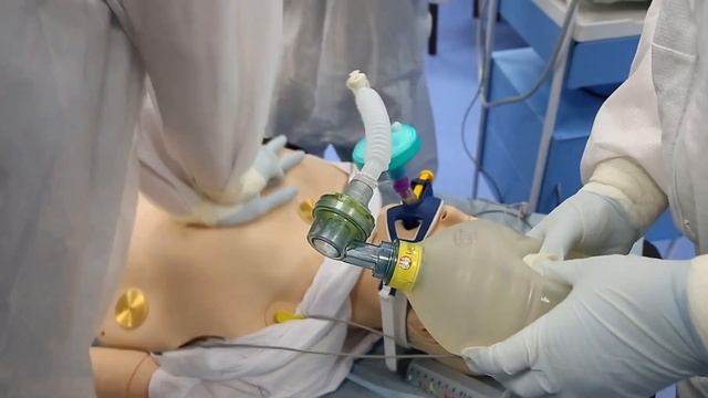 Advanced life support by members of National Resuscitation Council (Russia, Moscow) смотреть онлайн