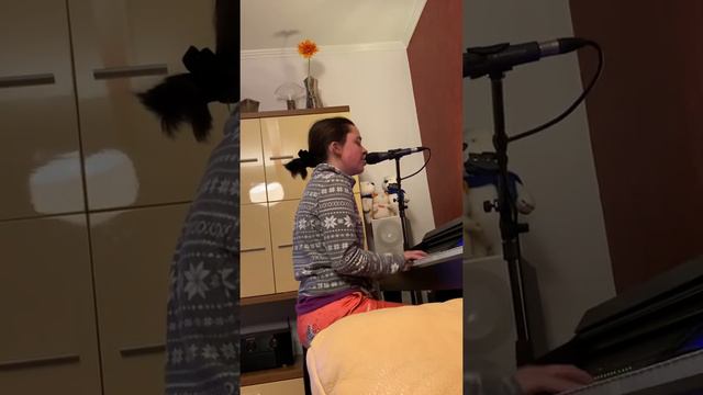 Жить, жить, жить.... (COVER) Anastasia смотреть онлайн