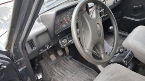 Часто моргает поворотник на ниве.  В чём причина?  Разбираемся.