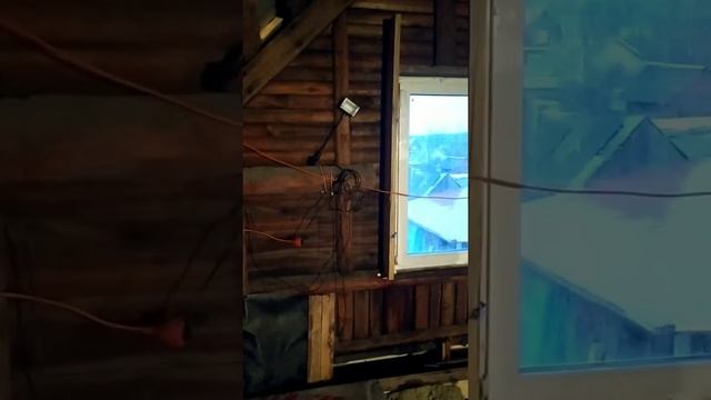 НОВЫЙ ПОЛ НА ЧЕРДАКЕ. смотреть онлайн