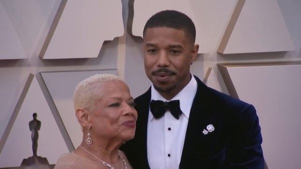 Red Carpets: "OSCARS" 'RED CARPET' arrivals fashion cam!