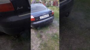 Дымит ауди а4