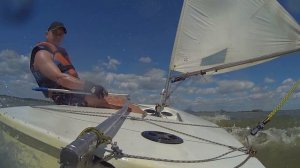 Яхта- швертбот Луч глиссирование с веселым финалом))