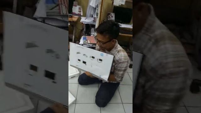 Unboxing PC HP-570 P0741 смотреть онлайн