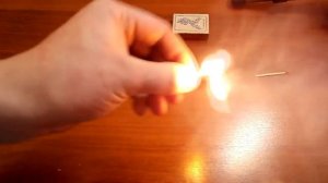 Как зажечь спичку ногтем своей руки HD