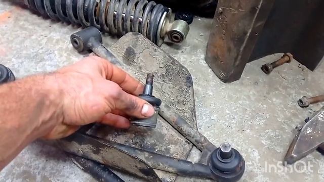 ?Ремонт шаровых опор квадроцикла цф мото 500, замена амортизаторов на ВАЗ 2121 Нива? смотреть онлайн