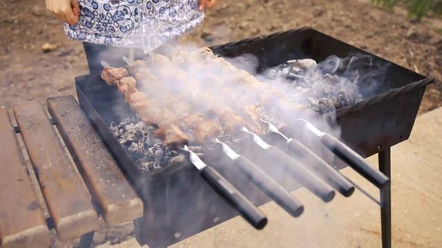Сочный, вкусный, ароматный шашлык из баранины! смотреть онлайн