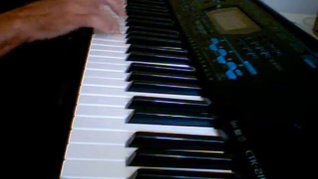 Six menuets de J-S Bach + bourrée en mi mineur sur Casio CTK-2100 смотреть онлайн