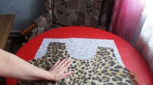 Как  обработать  горловину   на  шифоновом  платье.