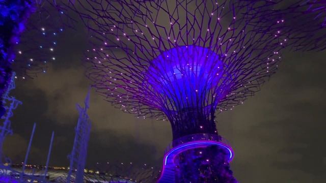 КОСМИЧЕСКИЙ СИНГАПУР! ИЗ ДУБАЯ, ЧЕРЕЗ ИНДИЮ, В СИНГАПУР И БАНГКОК. ВАУ! смотреть онлайн