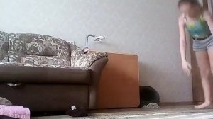 Самоучка, показываю элементы гимнастики