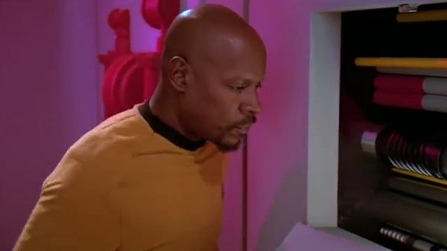 Kirk and Spock | Star Trek: Deep Space Nine - Trials and Tribble-ations смотреть онлайн
