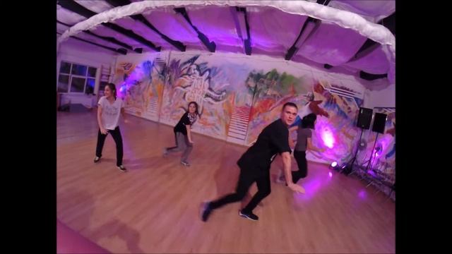 Travis Garland – Let me know. Shake City dance Studio смотреть онлайн