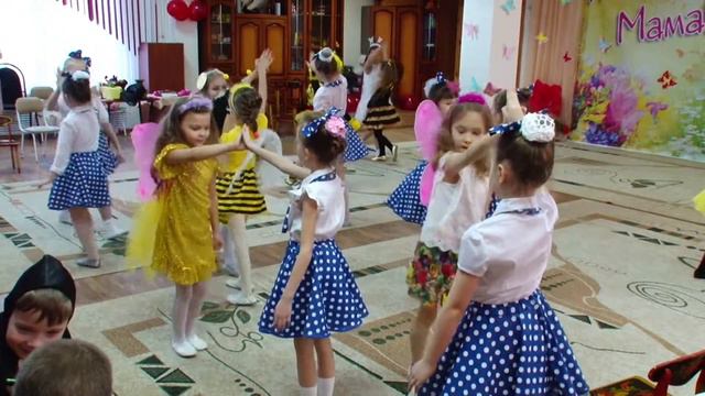 Утренник, посвященный празднованию Международного женского дня 8 Марта в группе общеразвивающей нап смотреть онлайн