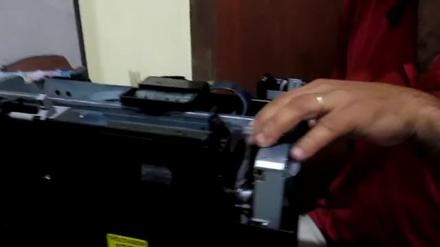 Como Desmontar a Impressora Epson L800 смотреть онлайн