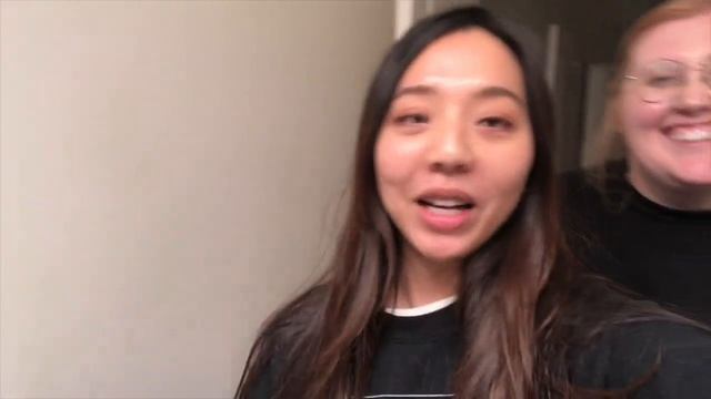 RUINING MY SKIN IN 10 DAYS // *swapping skincare routines with my roommate* смотреть онлайн