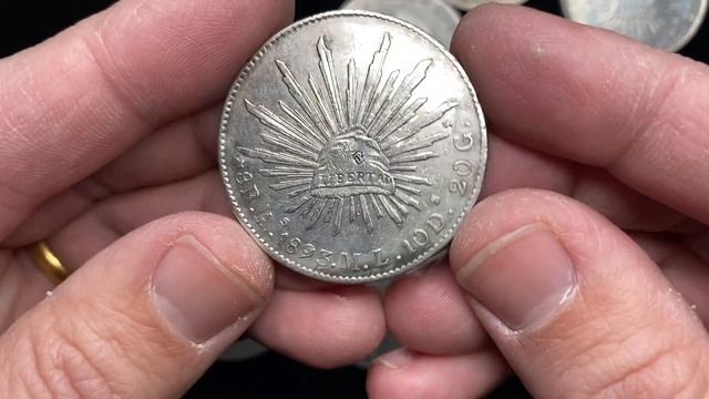 8 Reales & Un Peso - Coins of Mexico смотреть онлайн