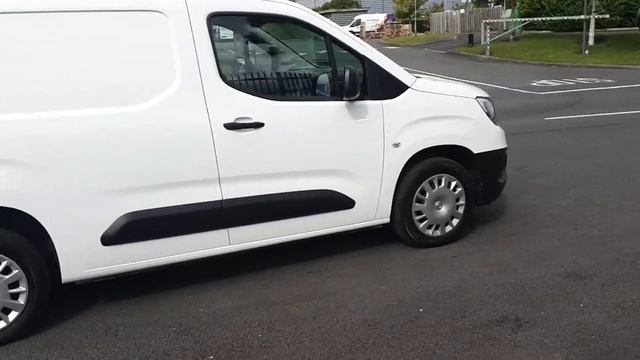221D5292 - 2022 Opel Combo COMBO VAN 1.5 100PS RefId: 392213 смотреть онлайн