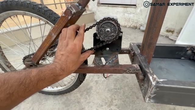 पुरानी Cycle को बनाया Electric Scooter ओर ₹60000 बचाये || Amazing Electric Bike смотреть онлайн
