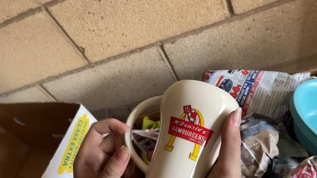 Picking Up the $26,000 Storage Wars FAST UNBOXING Abandoned Auction смотреть онлайн