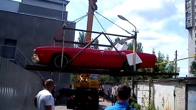 Отправили в полет Ford Custom 500. Начало смотреть онлайн