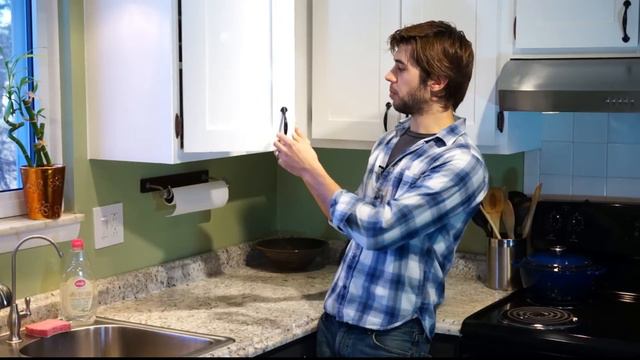 Easy inexpensive Kitchen Cabinet Reface with Trim and Paint to Make old Cabinets New again! смотреть онлайн