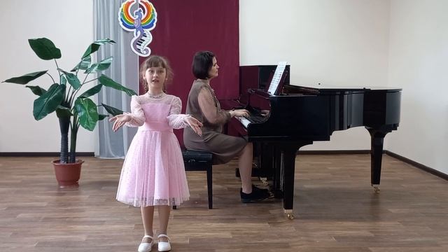 "Земляничка-ягодка", исп. Лебедева Ульяна, Туринская ДШИ смотреть онлайн