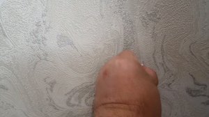 Как убрать щель если обои разошлись