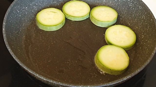 Порежьте кабачки и добавьте яйца! Что я делаю на скорый завтрак смотреть онлайн