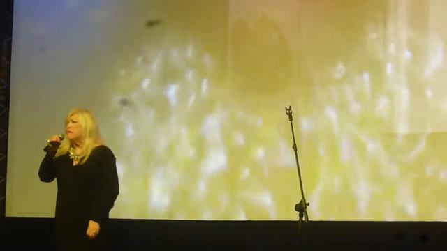 Нарезка с концерта, посвященного году кино смотреть онлайн