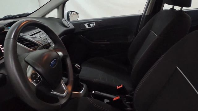 Ford Fiesta 2016, 1.6 МТ смотреть онлайн