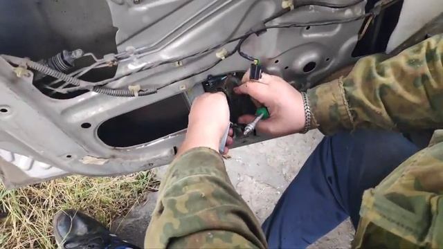 ЗАМЕНА МОТОРЧИКА ЭЛЕКТРОСТЕКЛОПОДЪЁМНИКА Ланос Как снять моторедуктор стеклоподъёмника Lanos СЕНС