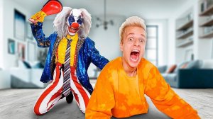 СТРАШНЫЙ КЛОУН стал нашей НЯНЕЙ на 24 ЧАСА **помогите!!!**