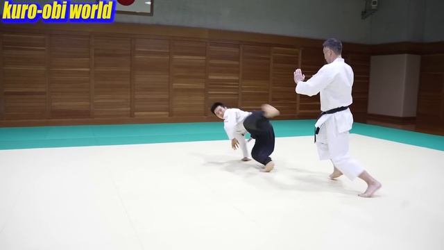 The invisible fighter! How would you fight?【TAIDO】 смотреть онлайн