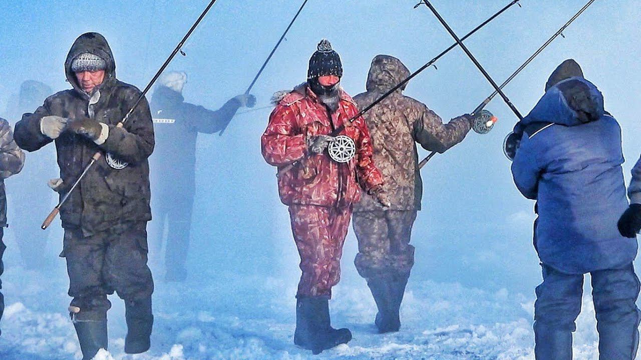 НЕ РЫБАЛКА А УЖАС КАКОЙ ТО! В -40 ГОЛЫМИ РУКАМИ! Так ловят в Сибири смотреть онлайн