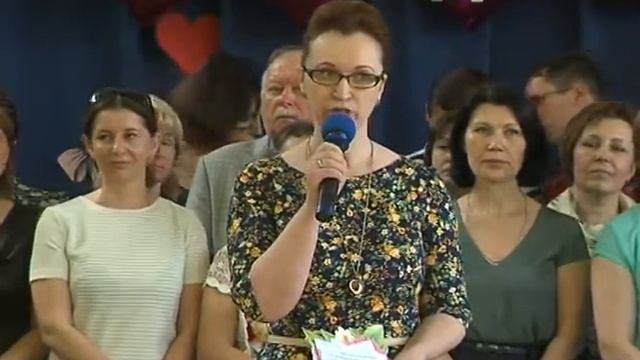 В 11 школе прошёл выпускной у девятых классов смотреть онлайн