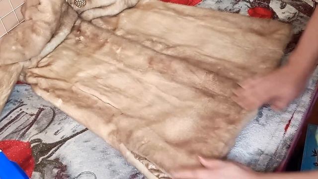 Как погладить шубу/ как погладить натуральный мех самому в домашних условиях ? Ремонт шуб . смотреть онлайн